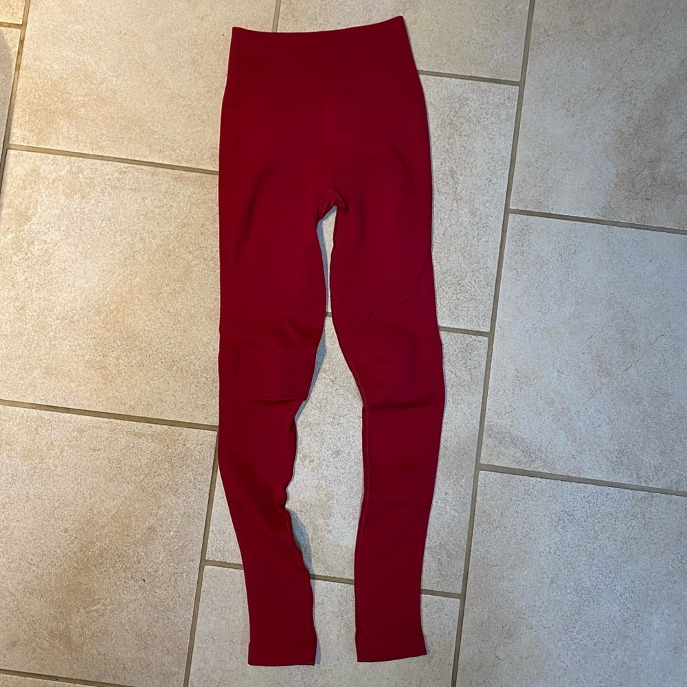 Red Lululemon Wunder Under Ribbed Legging